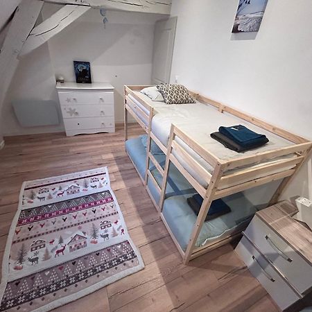 La Chambre Des Petits Voyageurs Sennecey-lès-Dijon Exteriör bild