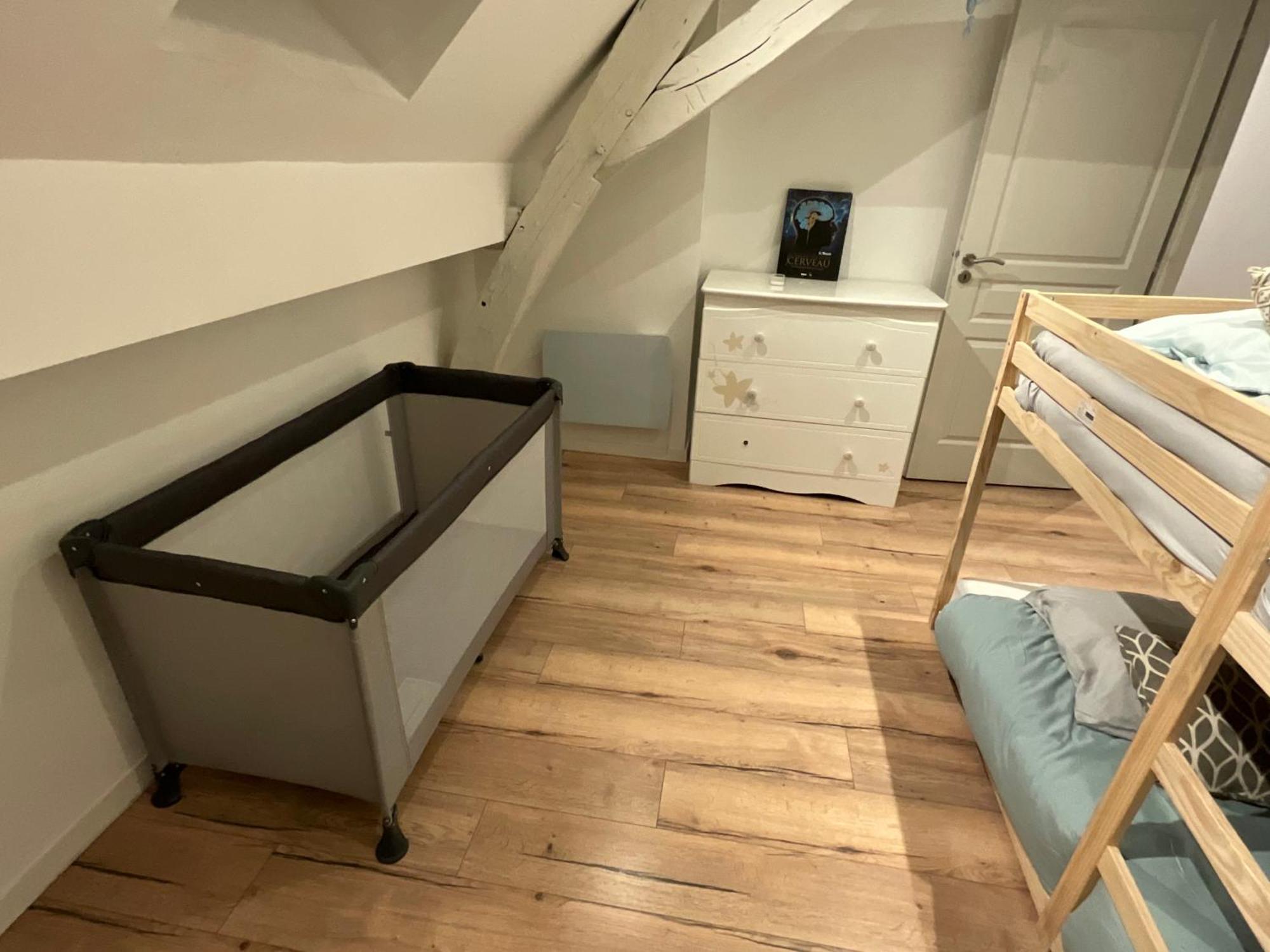 La Chambre Des Petits Voyageurs Sennecey-lès-Dijon Exteriör bild